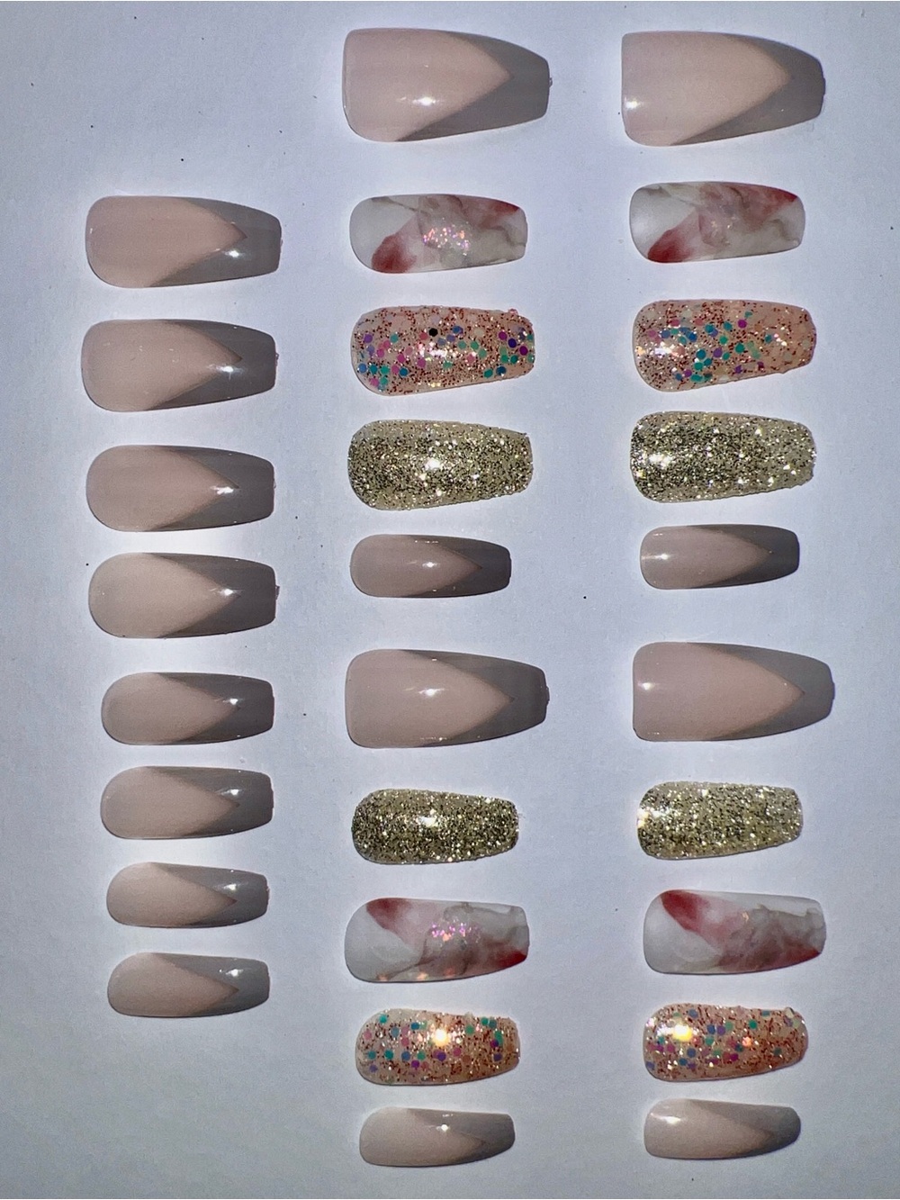 Look Beautiful 28pc press on nails with free gifts